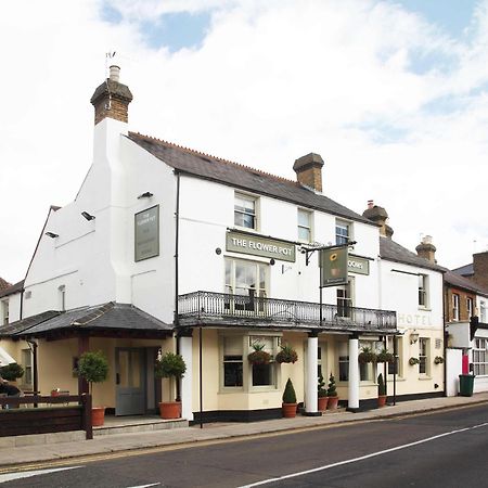 Sunbury-on-Thames Flower Pot Hotel מראה חיצוני תמונה
