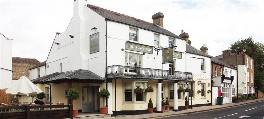 Sunbury-on-Thames Flower Pot Hotel מראה חיצוני תמונה